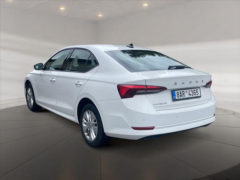 Škoda Octavia 2,0 TDI 85 Ambition - fotka 4 z 11