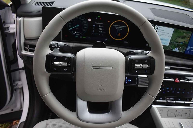 Nové Hyundai Santa Fe je snadno rozpoznatelné auto
