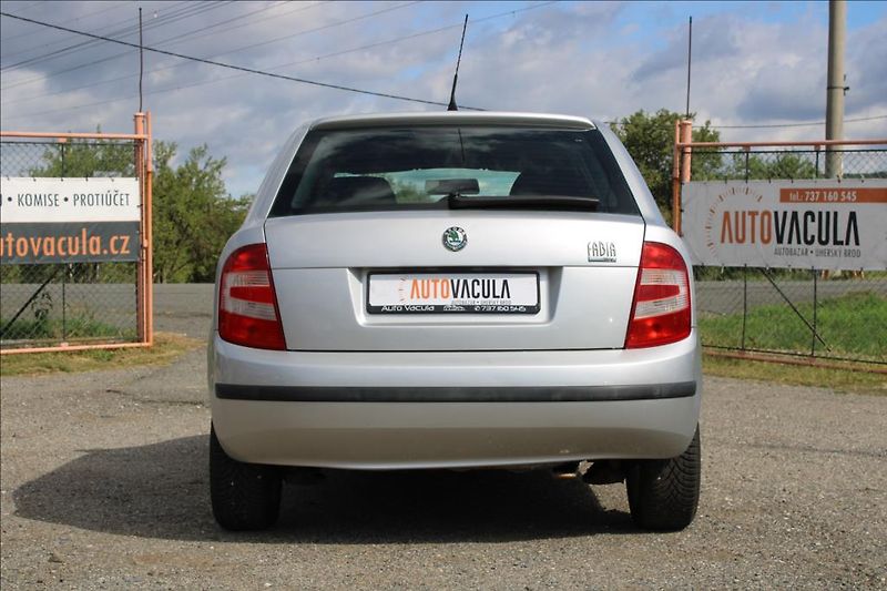 Škoda Fabia 1,4 i 16V  ROZVODY, STK 2/2028 - fotka 6 z 27