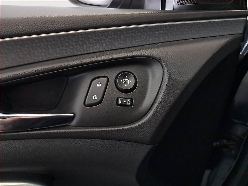 Opel Insignia (2015) 2.0 CDTI, Navi, Tempomat - fotka 21 z 23