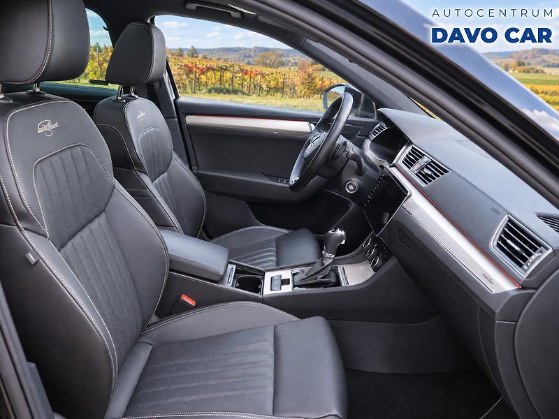 Škoda Superb 2,0 TDI 147kW 4x4 L&K DSG DPH - fotka 15 z 46