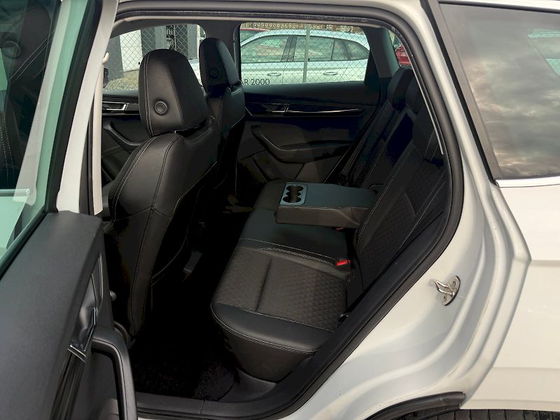 Škoda Karoq (2021) 1.5 TSI 110 kW DSG Style Plus - fotka 10 z 26