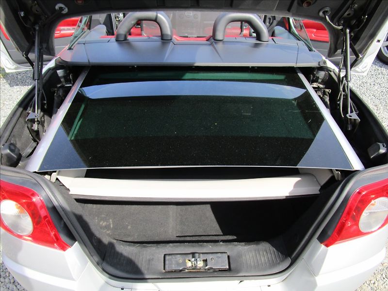 Renault Mégane 2.0T 16V, Cabrio - fotka 27 z 47
