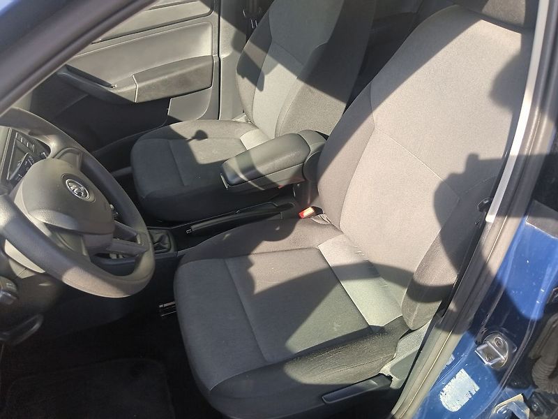 Škoda Rapid 1.2 TSI Spaceback Active 66kw - fotka 11 z 19