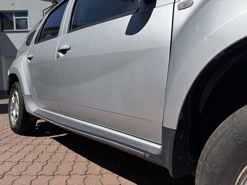 Dacia Duster (2012) 1.6i 77kW 4x4 - fotka 20 z 21