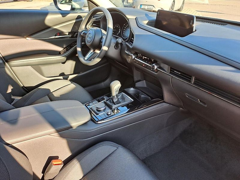 Mazda CX-30 (2025) 2.0L e-SKYACTIV 137 kW - fotka 18 z 22