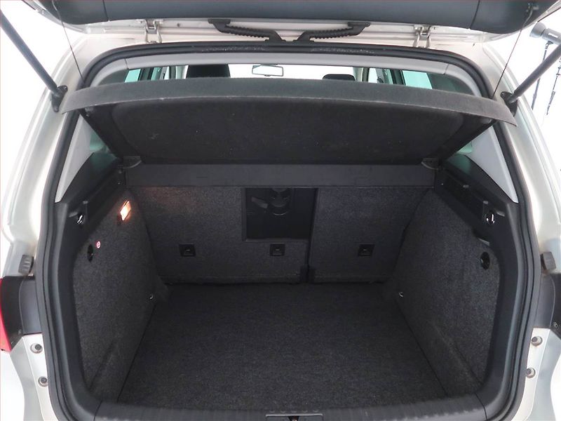 Volkswagen Tiguan (2015) 2.0 TDI, 4X4, Automat - fotka 14 z 17