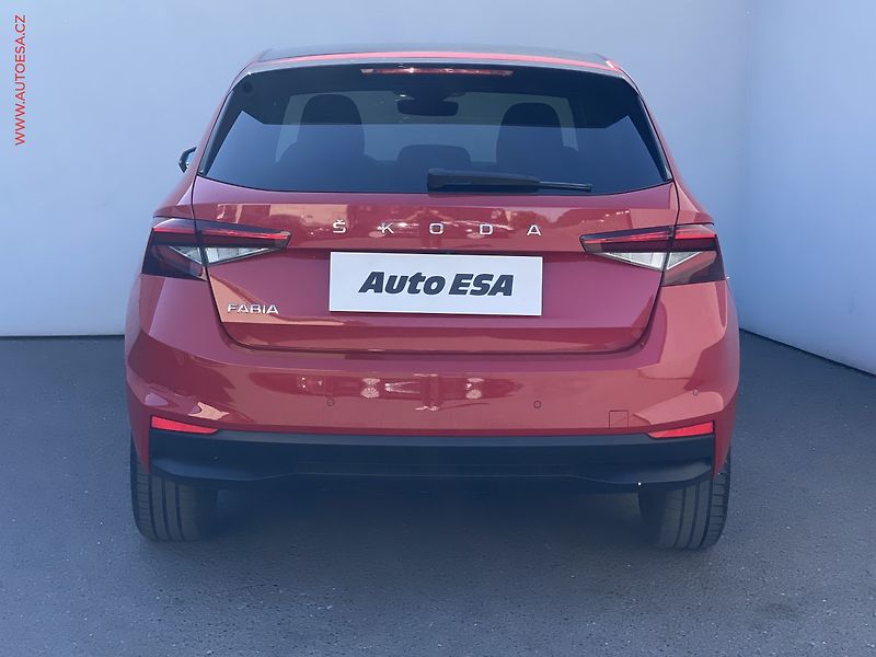 Škoda Fabia (2021) 1.0 TSi, 1.maj,ČR, Style,DSG - fotka 5 z 16