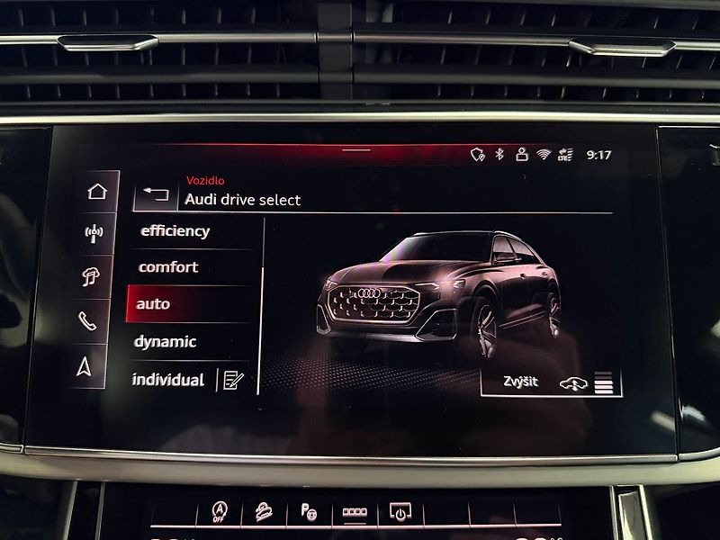 Audi Q8 50TDI QUATTRO S-LINE, PANORAMA - fotka 23 z 37