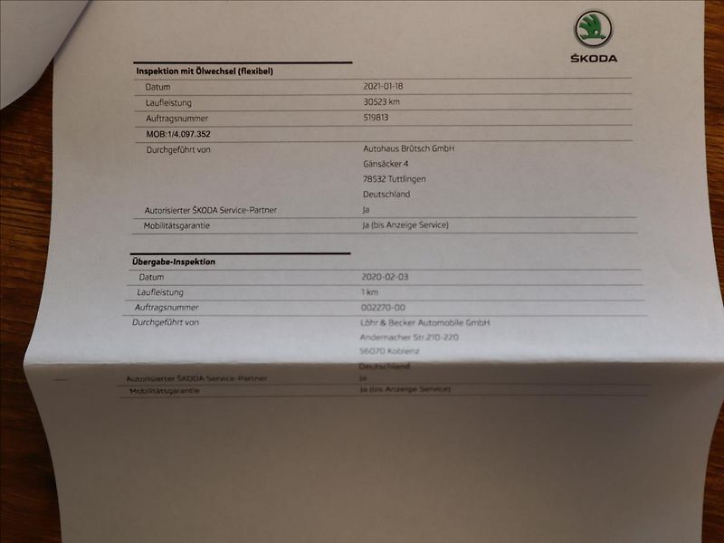 Škoda Superb 2,0 TDI DSG ACC DCC Kamera LED - fotka 57 z 58
