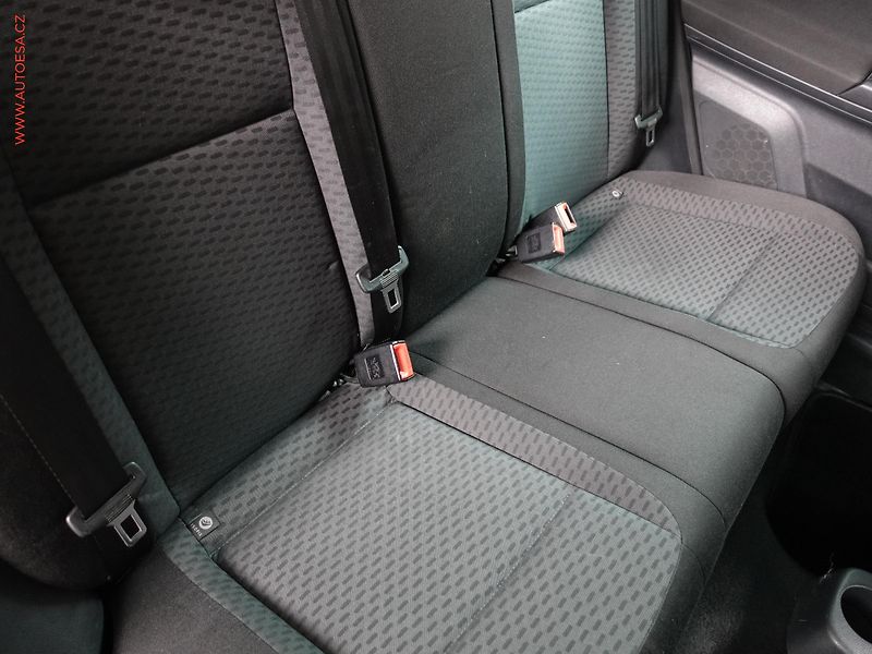 Škoda Fabia (2014) 1.2TSi, ČR, Ambition - fotka 12 z 18