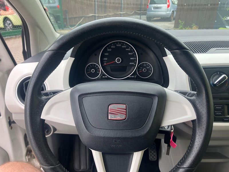 Seat Mii 1,0MPi (55kW)*KLIMATIZACE* - fotka 9 z 14
