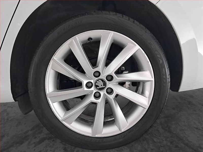 Škoda Scala (2024) Style 1.5 TSI - fotka 15 z 21