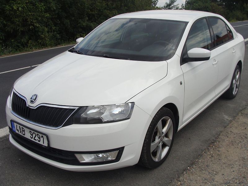 Škoda Rapid 1.2 TSi Ambiente, koupeno v ČR - fotka 2 z 22
