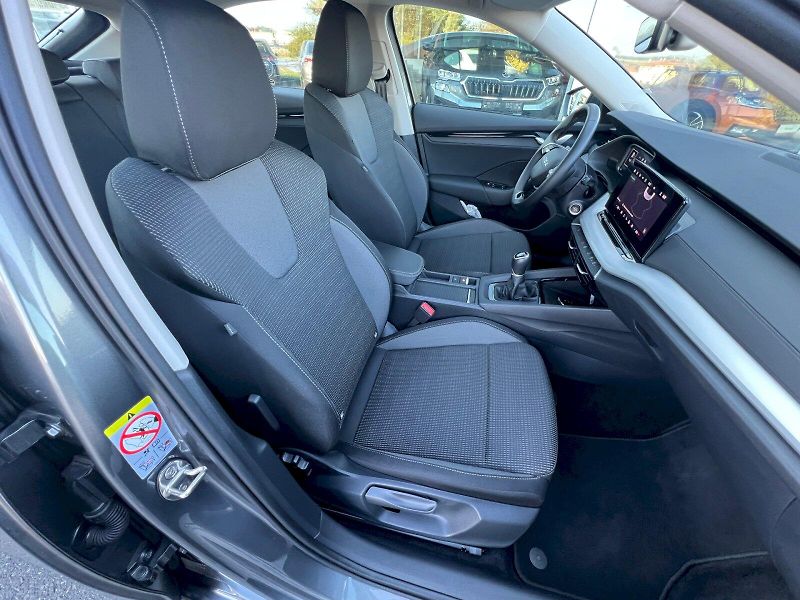 Škoda Octavia (2025) Selection 1.5TSi 110kW 6°manuá - fotka 19 z 29