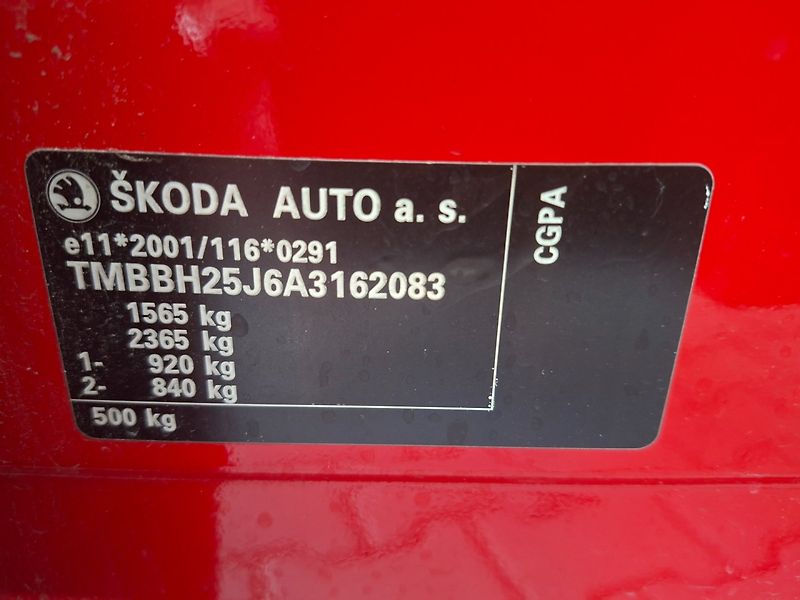 Škoda Fabia (2010) 1.2i 51kW -NEHAV.-SERVISOVÁNO! - fotka 32 z 33