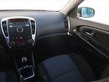 Kia Ceed (2010) 1.6 CRDi, Serv.kniha, po STK - náhled 8