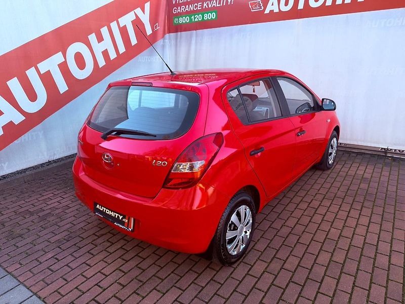 Hyundai i20 1.2, ČR, 1.Maj, Klimatizace - fotka 6 z 18