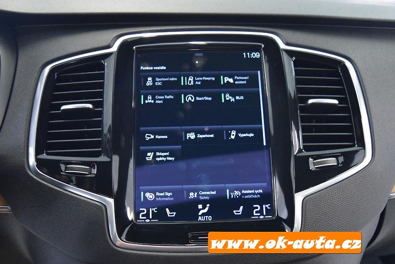 Volvo XC90 2.0 B5 AWD 7 MÍST KAMERA 360°  - fotka 49 z 71