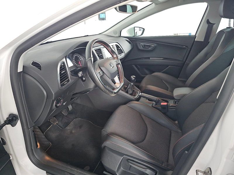 Seat Leon (2016) 1.8TSi 180k FR DYNAMIC - fotka 6 z 27
