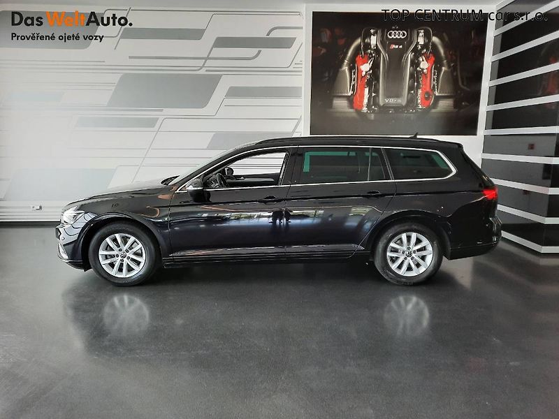 Volkswagen Passat Variant (2023) 2.0 TDI (110kW/150k) DSG, Busi - fotka 3 z 26