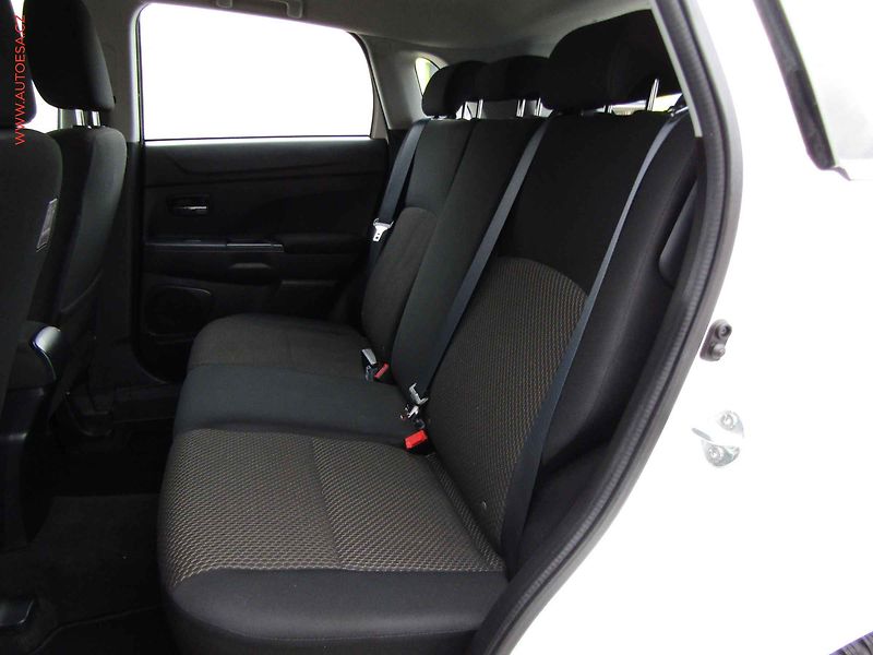 Mitsubishi ASX (2016) 1.6 MIVEC, AC, temp, tažné - fotka 10 z 18