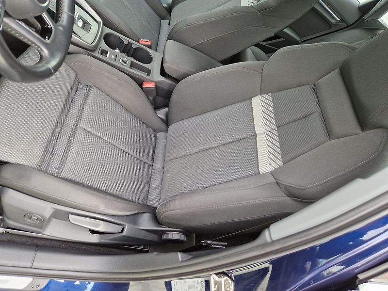 Audi A3 S-Line 35 TFSI - fotka 28 z 36