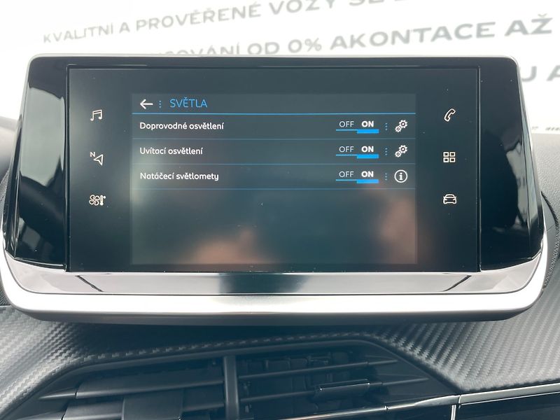Peugeot 2008 (2021) 1.2PT 74kW! 1.maj! Navi! LED! - fotka 29 z 32