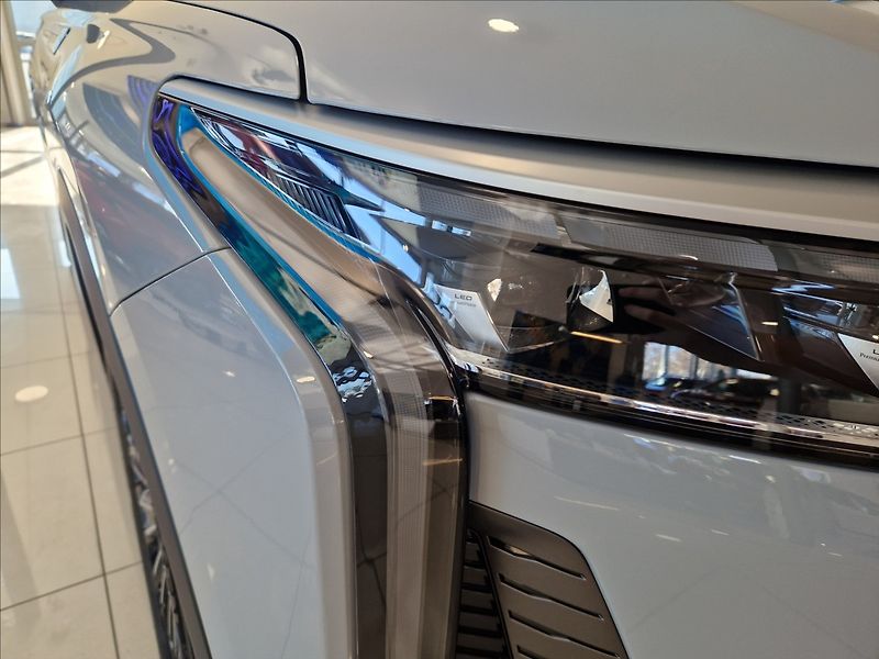 Omoda 9 PHEV (2025) SHS PREMIUM - fotka 11 z 15