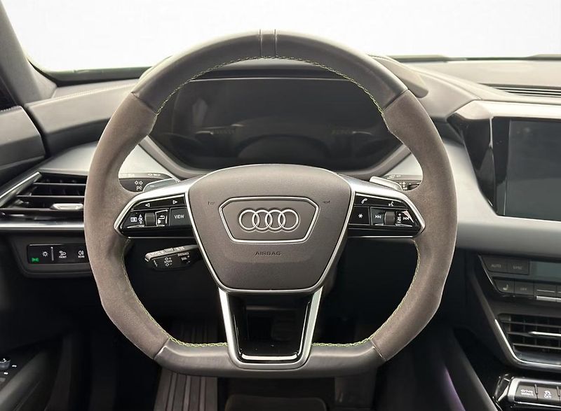Audi e-tron GT Quattro HuD 360k Matrix Pano. - fotka 13 z 36