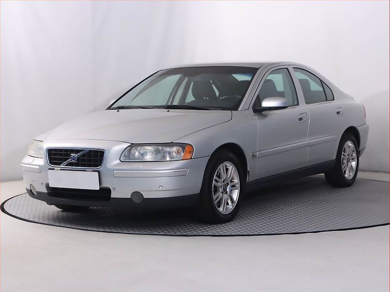 Volvo S60 (2006) 2.4, po STK, jezdí výborně - fotka 2 z 15