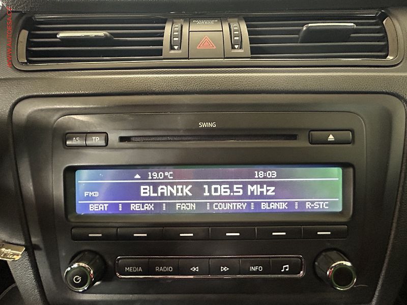 Škoda Rapid (2013) 1.2 TSi, ČR, Klima - fotka 14 z 16