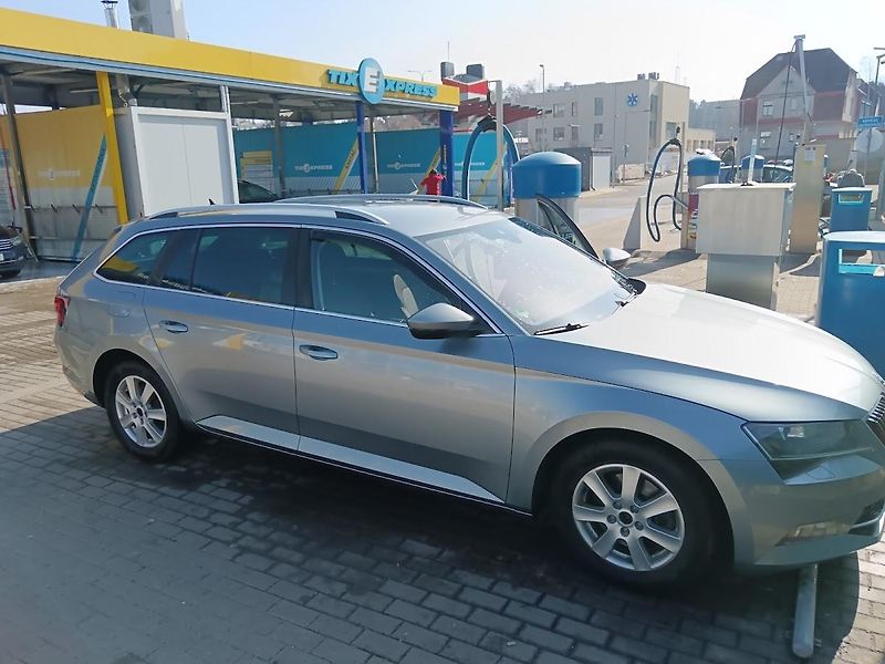 Škoda Superb (2017) 110 kw DSG - fotka 1 z 20