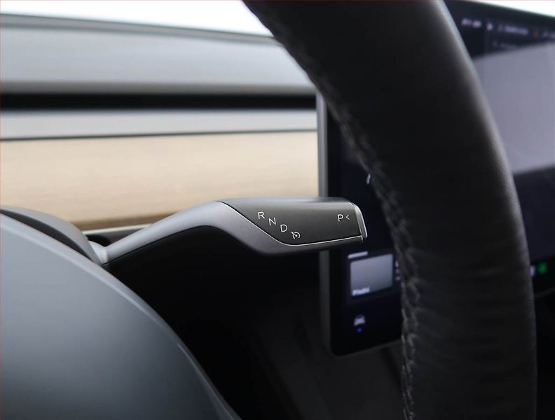 Tesla Model 3 (2021) Std Range Plus LFP, SoH 92% - fotka 12 z 32