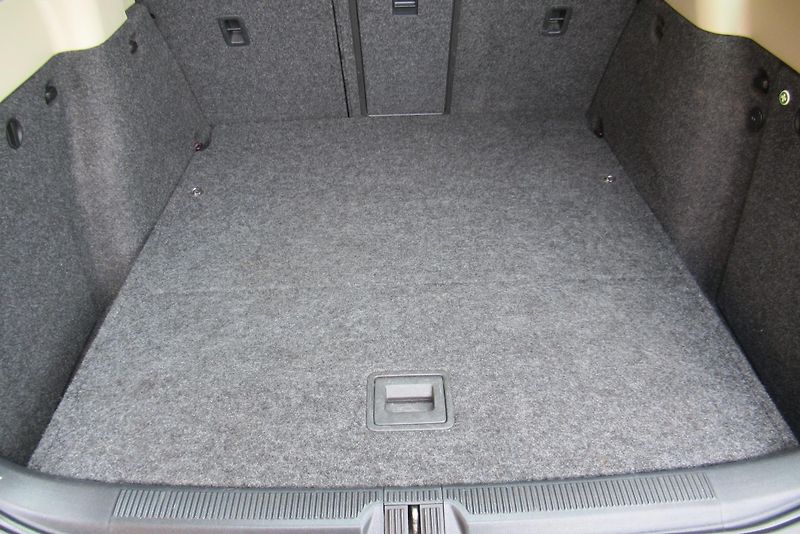 Škoda Octavia 1.6 TDi ELEGANCE WEBASTO TAŽNÉ - fotka 18 z 20