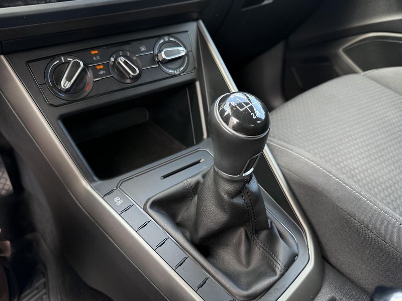 Volkswagen Polo (2018) 1.0 tsi 85 kw  - fotka 15 z 17