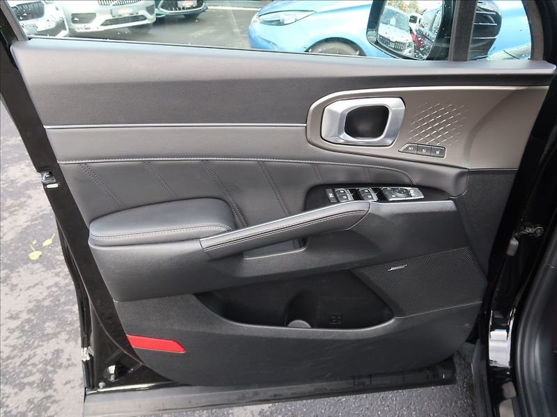 Kia Sorento 1,6 T-GDi195kW,PHEV,NovéČR,DPH - fotka 28 z 38