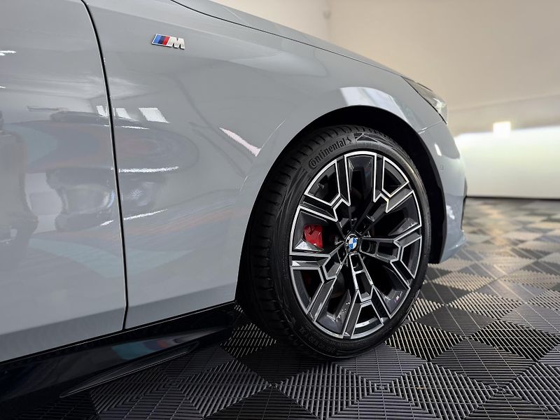 BMW Řada 5 BMW 540d xDrive M-Sport,tažné  - fotka 48 z 48