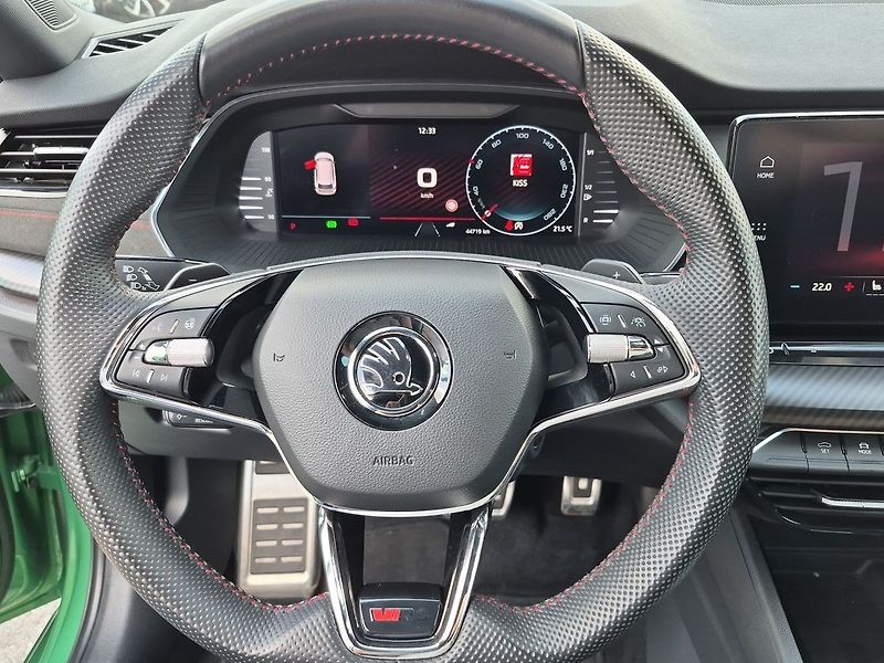 Škoda Octavia Combi 2,0 TSI DSG RS 180 kW - fotka 13 z 28