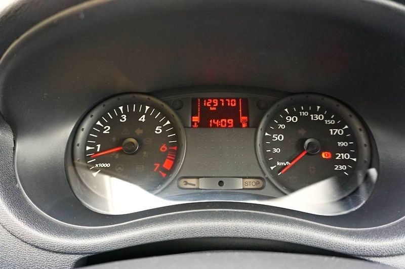 Renault Clio (2009) 1,2 16V 55 kW - fotka 26 z 33