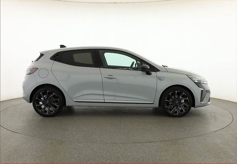 Renault Clio (2026) E-Tech Hybrid - fotka 6 z 21
