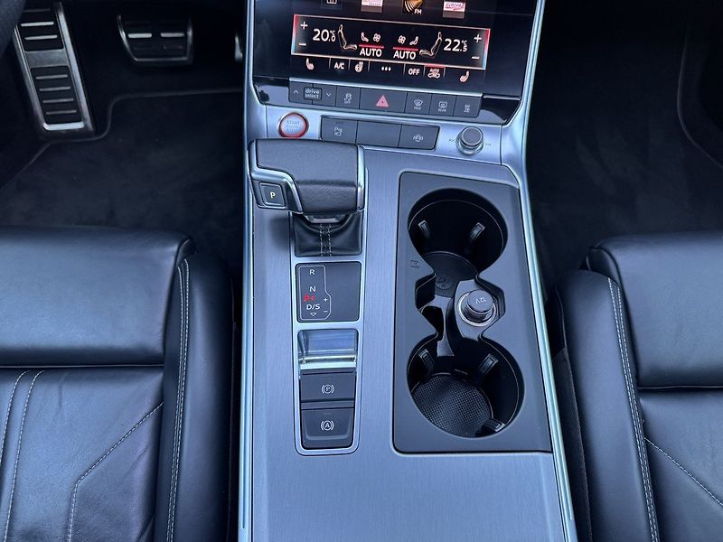 Audi S6 (2019) 3.0TDi Metrix Webasto Vzduch - fotka 9 z 42