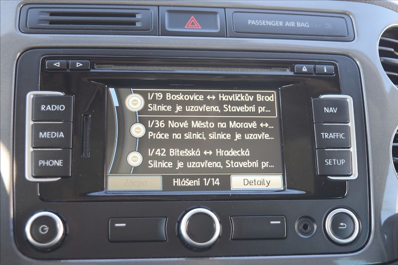 Volkswagen Tiguan 2,0 TDI 103KW NAVI TAŽNÉ ALU - fotka 36 z 47