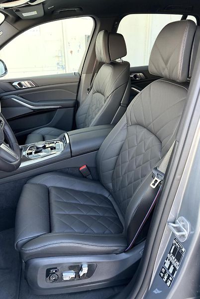 BMW X5 xDrive30d - fotka 9 z 9