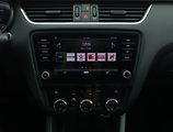 Škoda Octavia (2018) 1.5 TSI, Serv.kniha, Navi - náhled 12