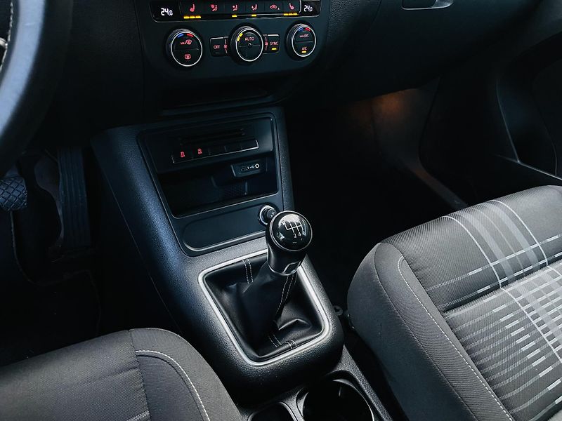 Volkswagen Tiguan 1.4TSI MAN VÝHŘEV TAŽNÉ KAMERA - fotka 36 z 43