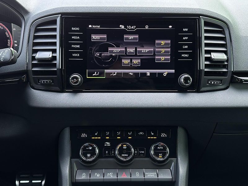 Škoda Karoq 2.0TSi 4x4 DSG 190PS Sportline - fotka 24 z 47