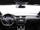 Škoda Octavia 2,0 TDI 135kW RS CZ Tažné - náhled 23
