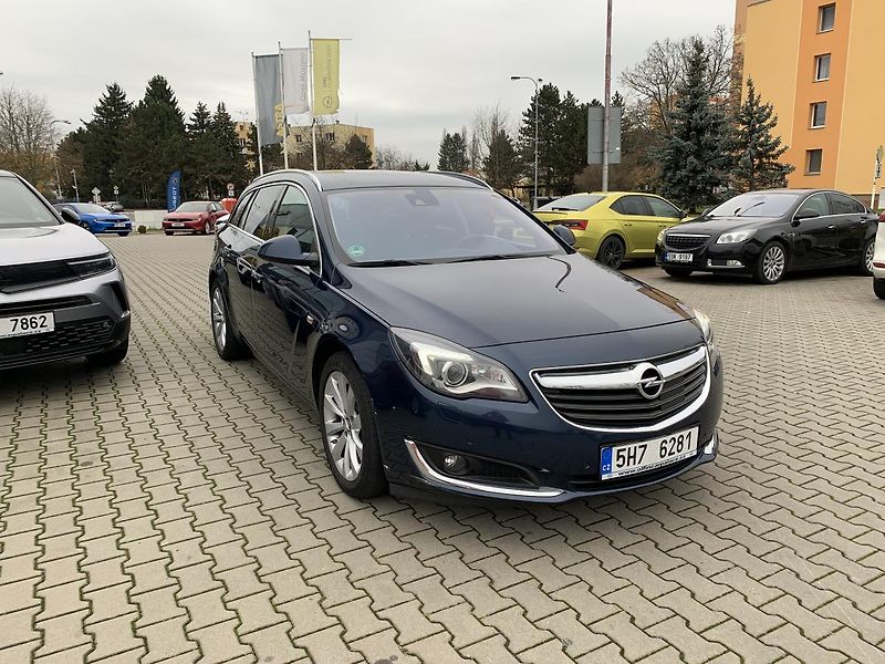 Opel Insignia (2014) Sports Tourer Cosmo 2.0CDTi  - fotka 4 z 45