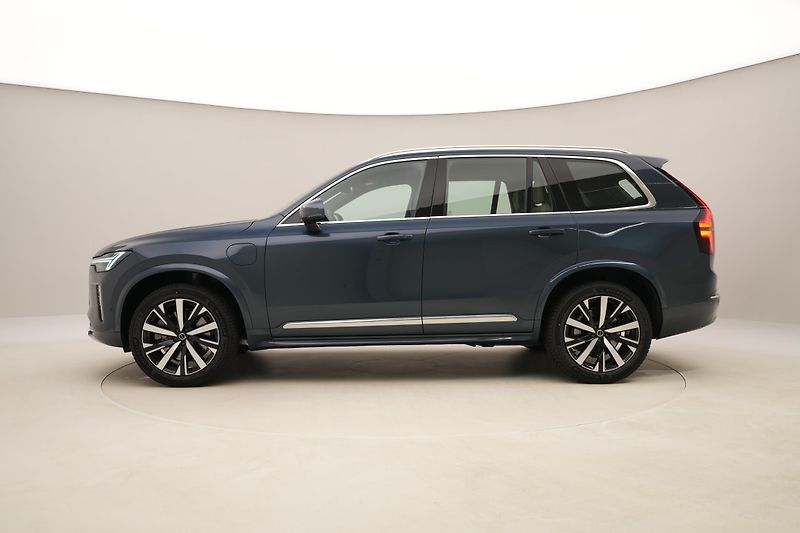 Volvo XC90 (2026) T8 AWD Plug-in CORE 7m - fotka 9 z 64
